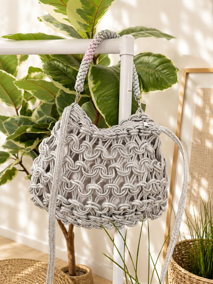 The LIBBY woven bag - 7 colours