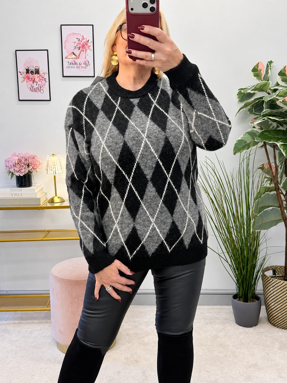 Women's argyle diamond knit jumper - wine, black, beige & brown