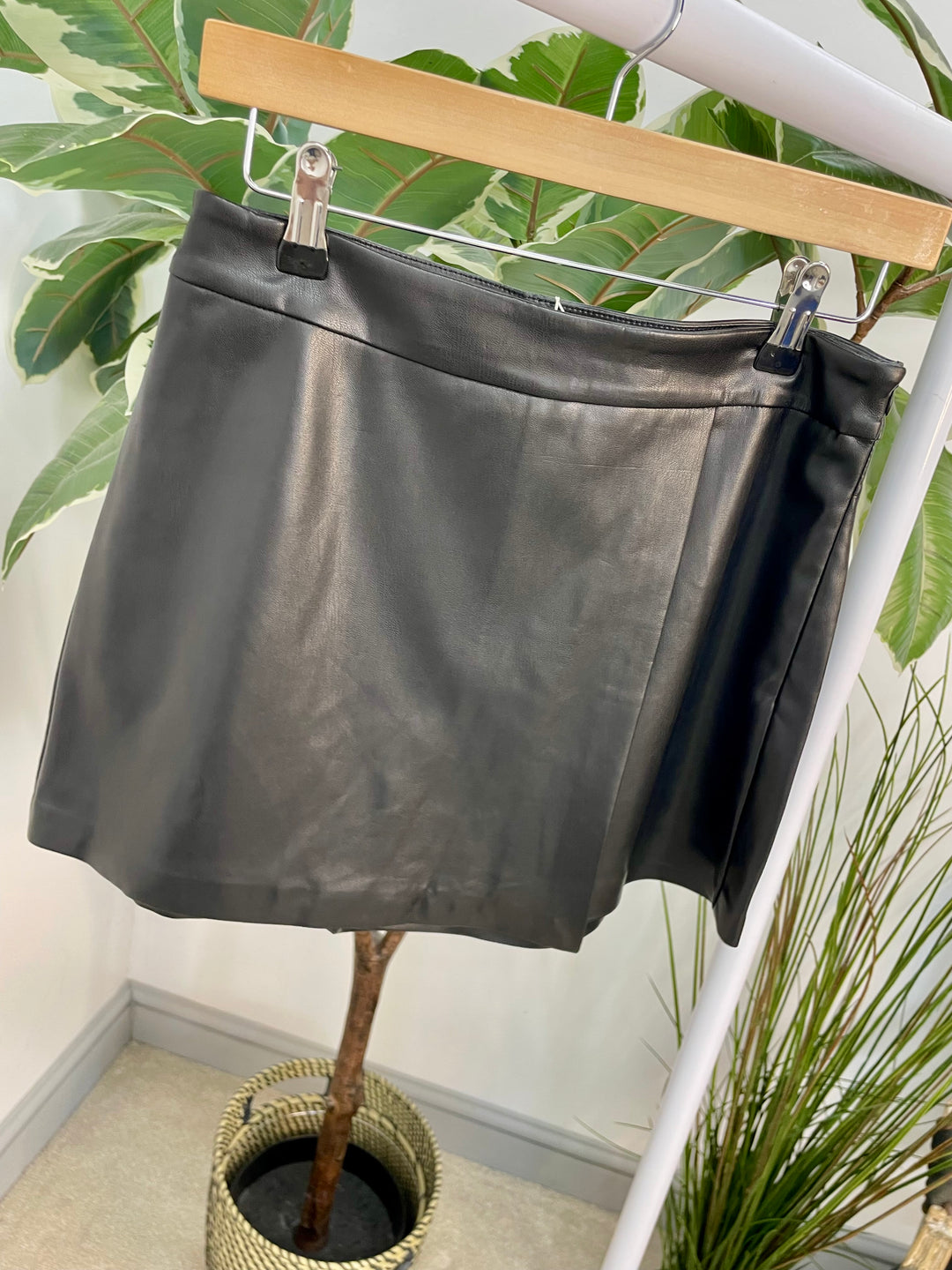 The LEAH black faux leather skorts