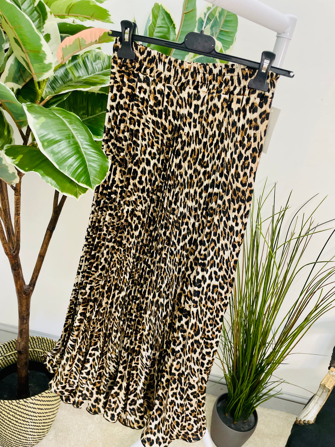 LADIES LEOPARD PRINT SATIN PLEATED MAXI SKIRT