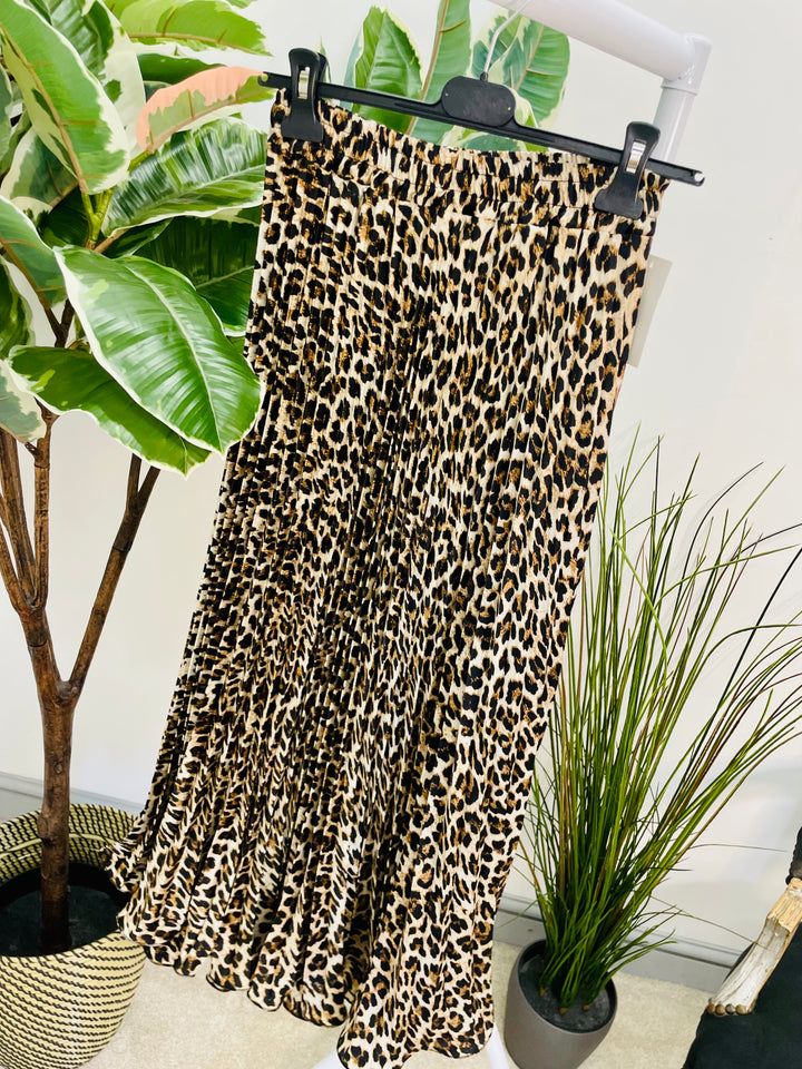 LADIES LEOPARD PRINT SATIN PLEATED MAXI SKIRT