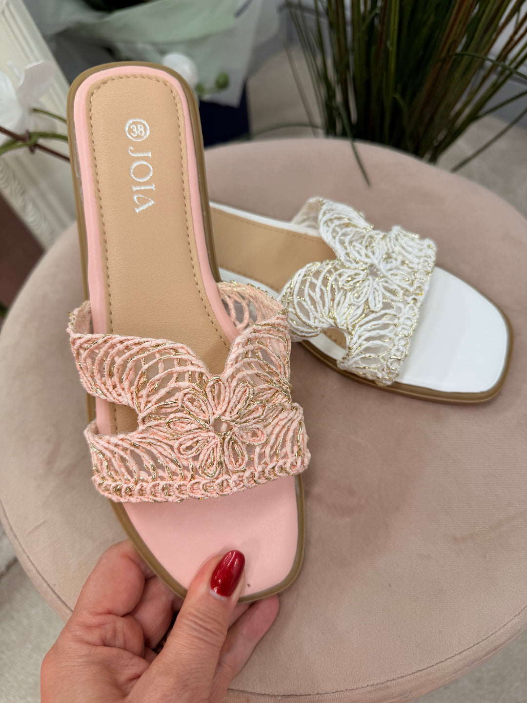 WOVEN SLIDER SANDALS ( 256 ) - white and pink