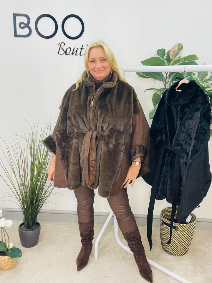 LADIES FAUX FUR FASHION CAPE - BLACK & BROWN