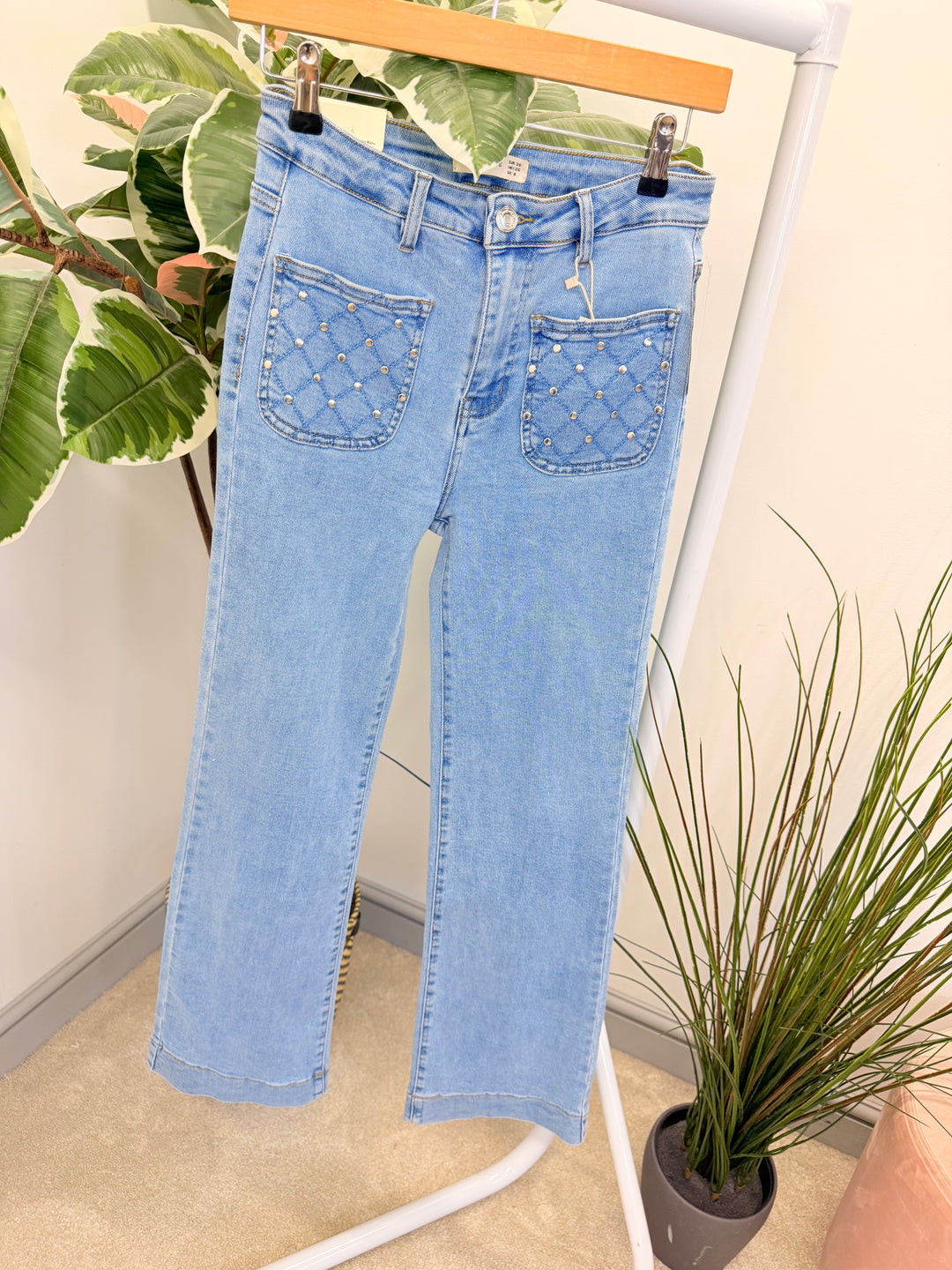 Ladies Fashion Stud Front Pocket Straight Leg Blue Denim Jeans