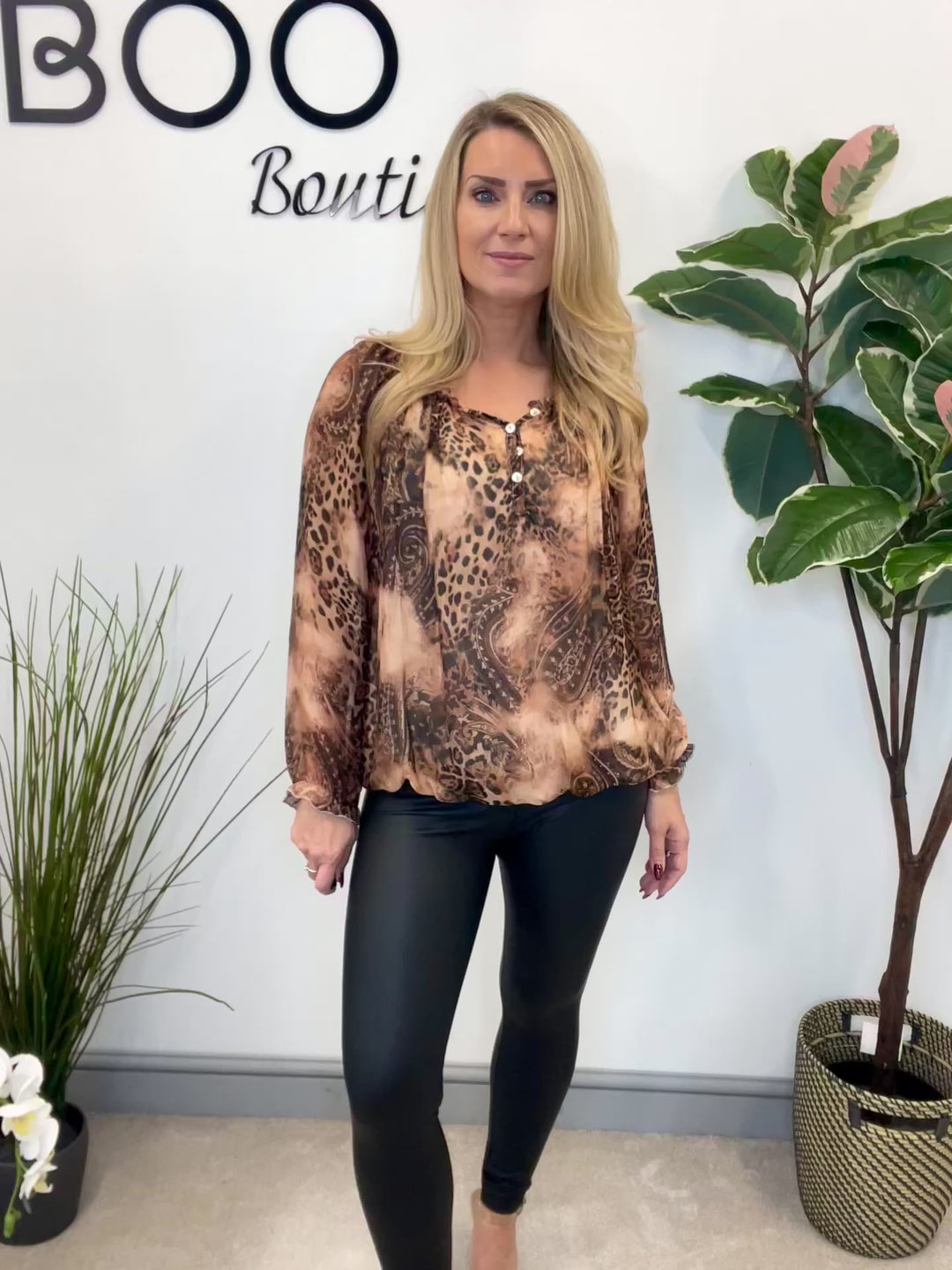 The SELINA top - 2 colours