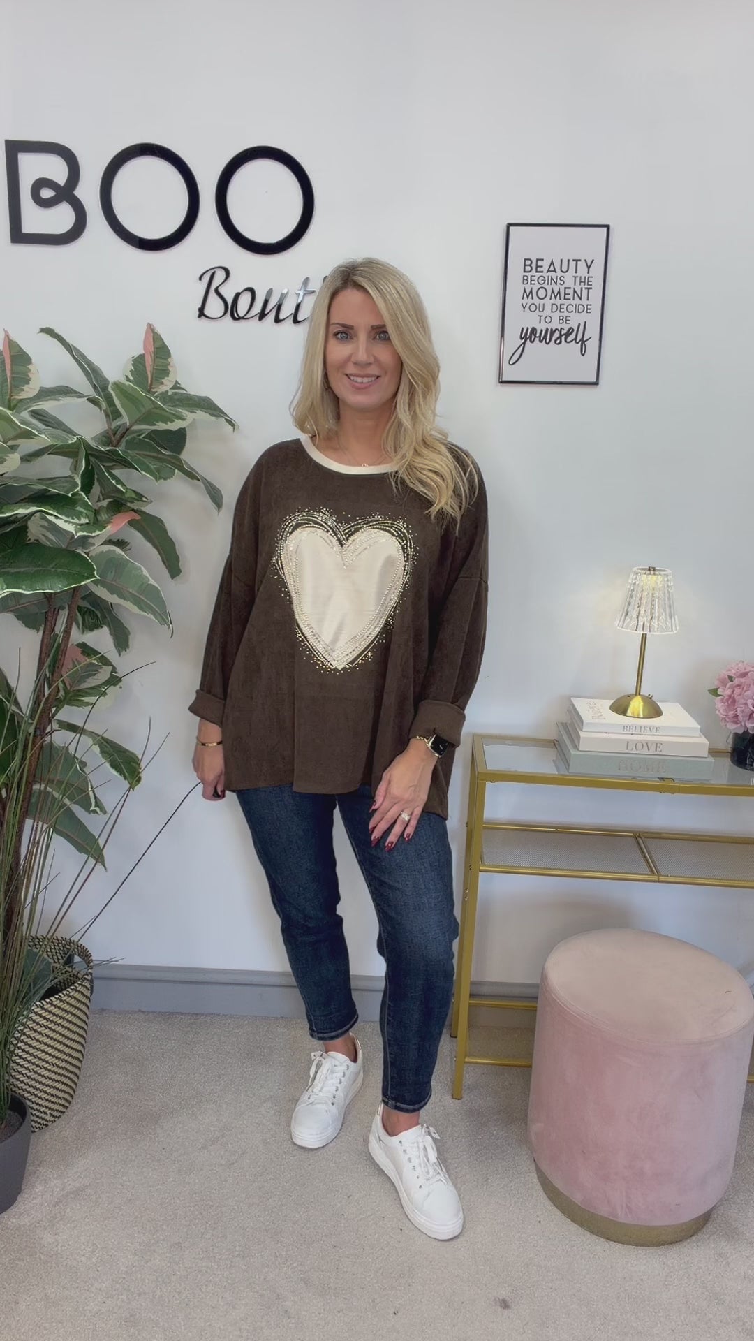 The WENDY cord oversize heart motif top - 4 colours