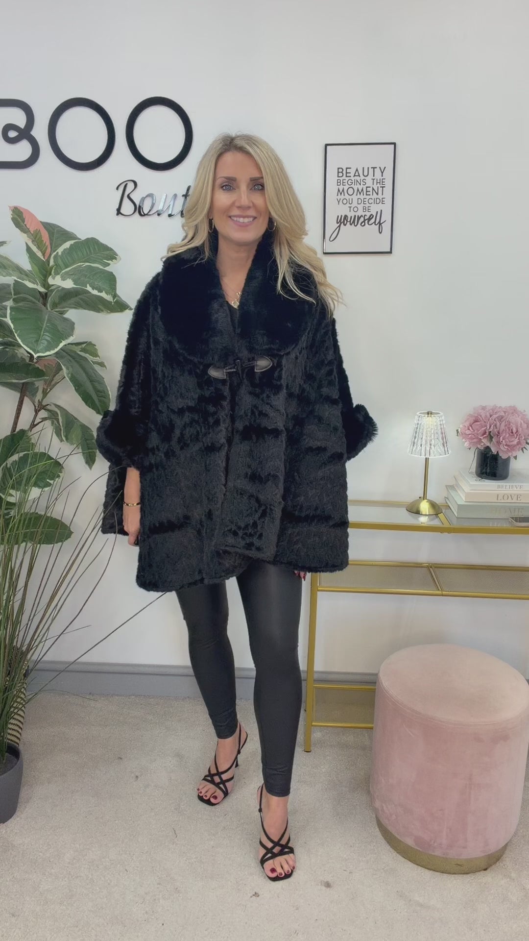 The EMILY luxe faux fur cape - 5 colours