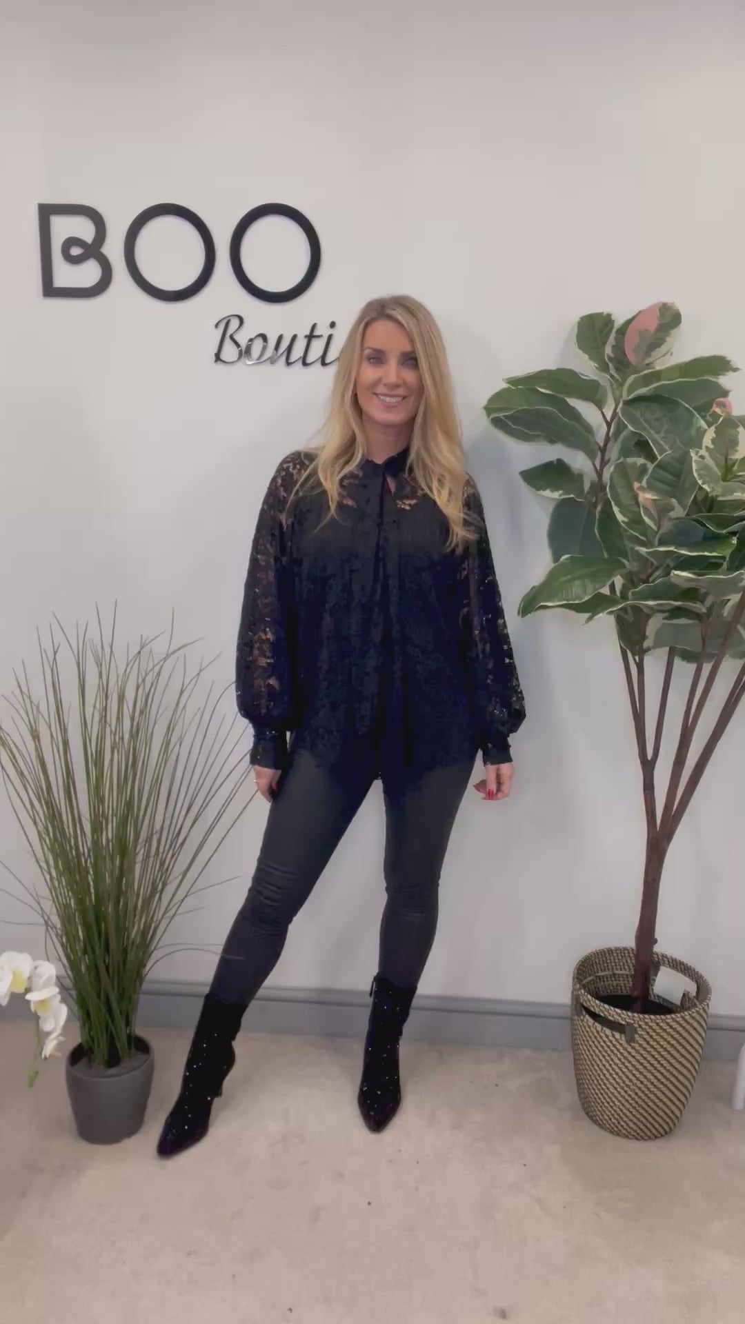 The CILLA blouse - 4 colours