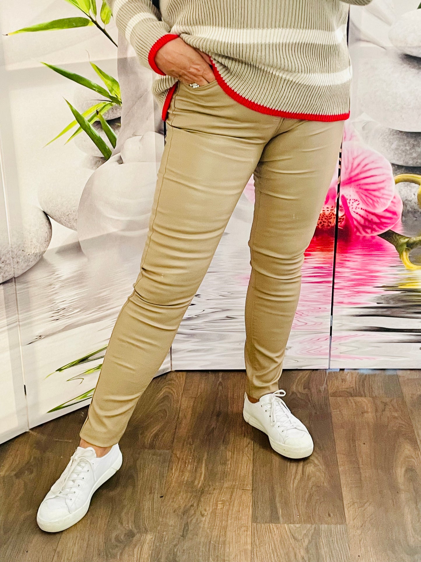 ISLA dark beige waxy jeans - size 20