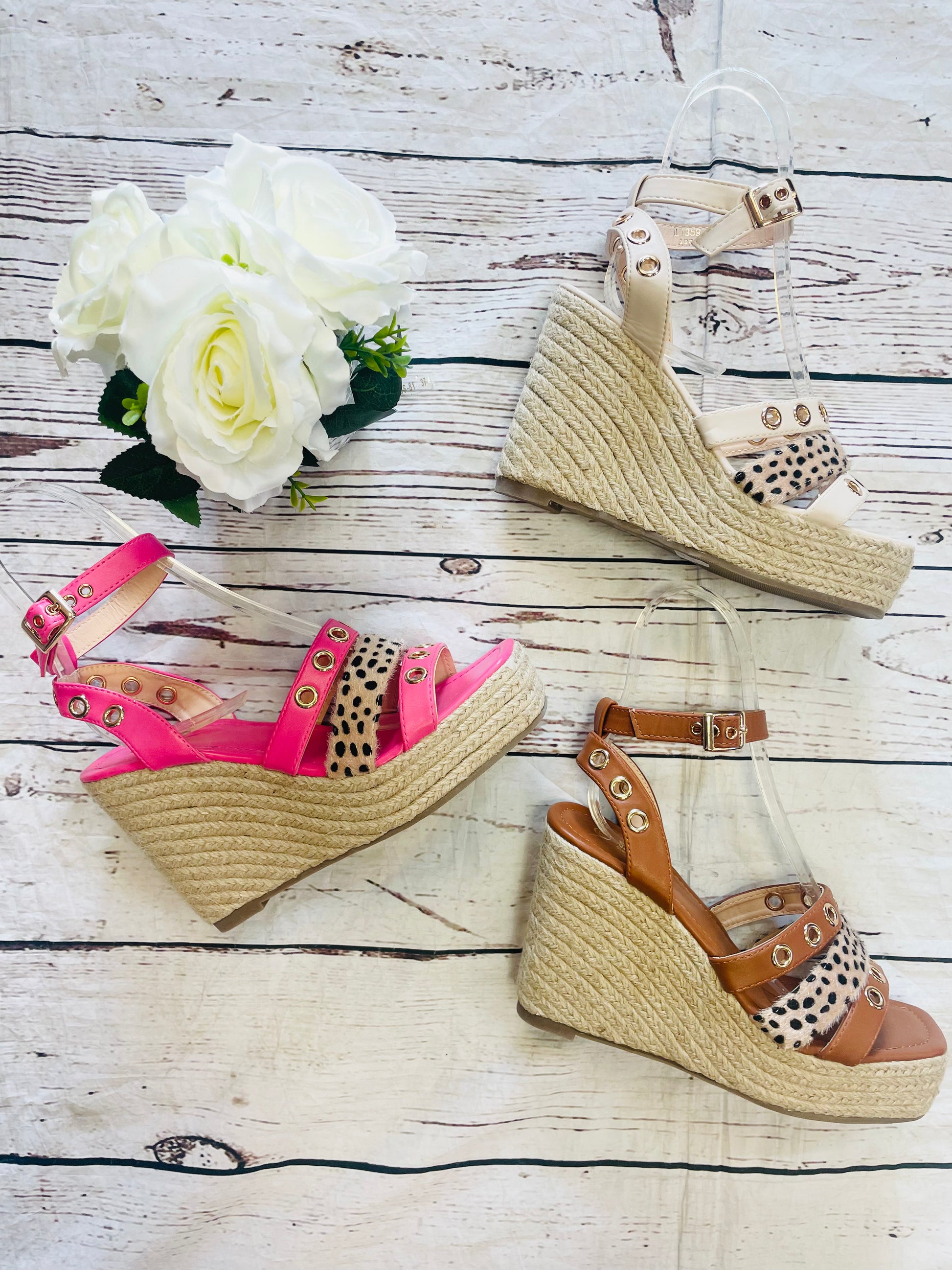 Straw sales wedge heels