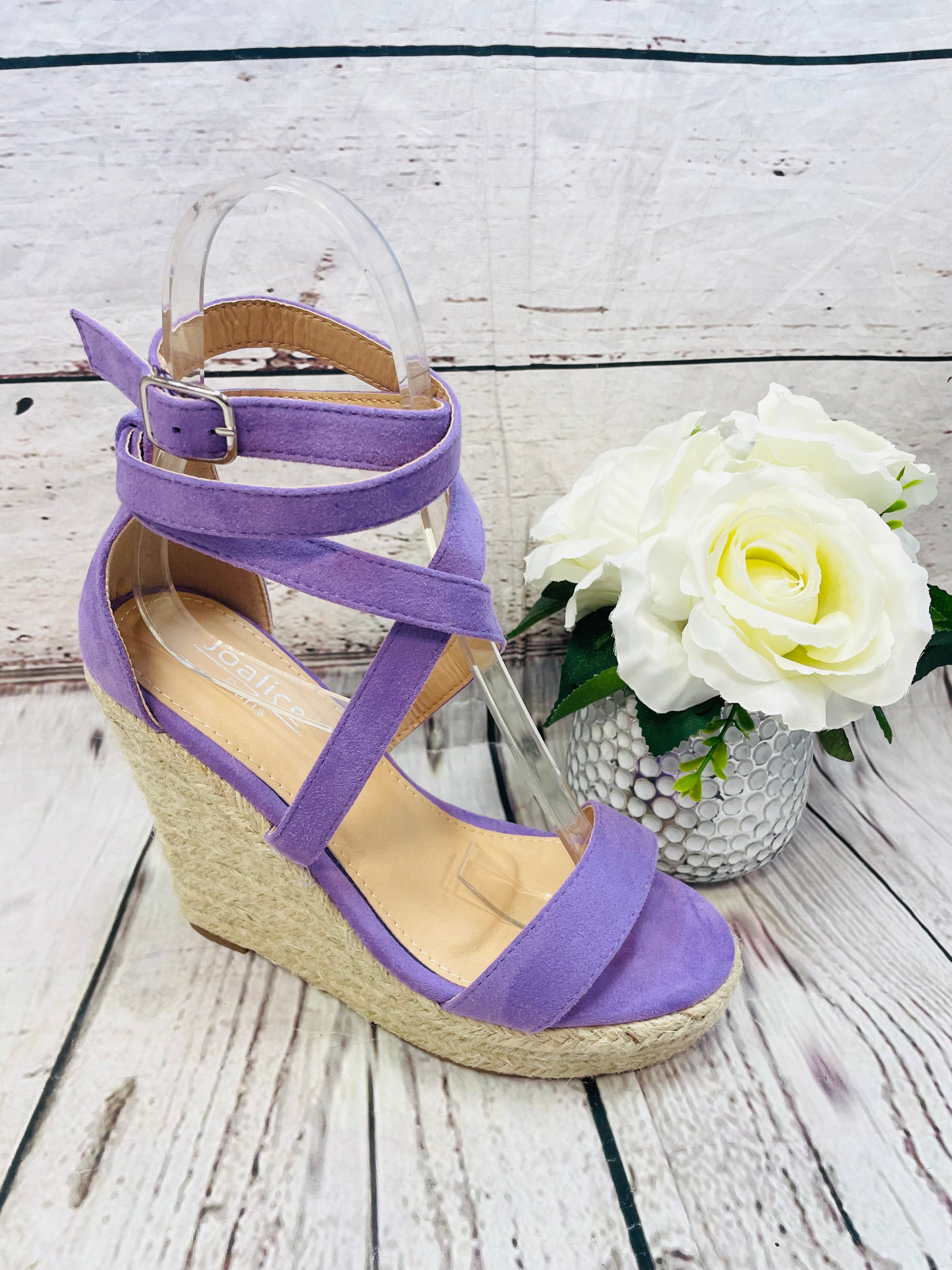 3 sales wedge heels
