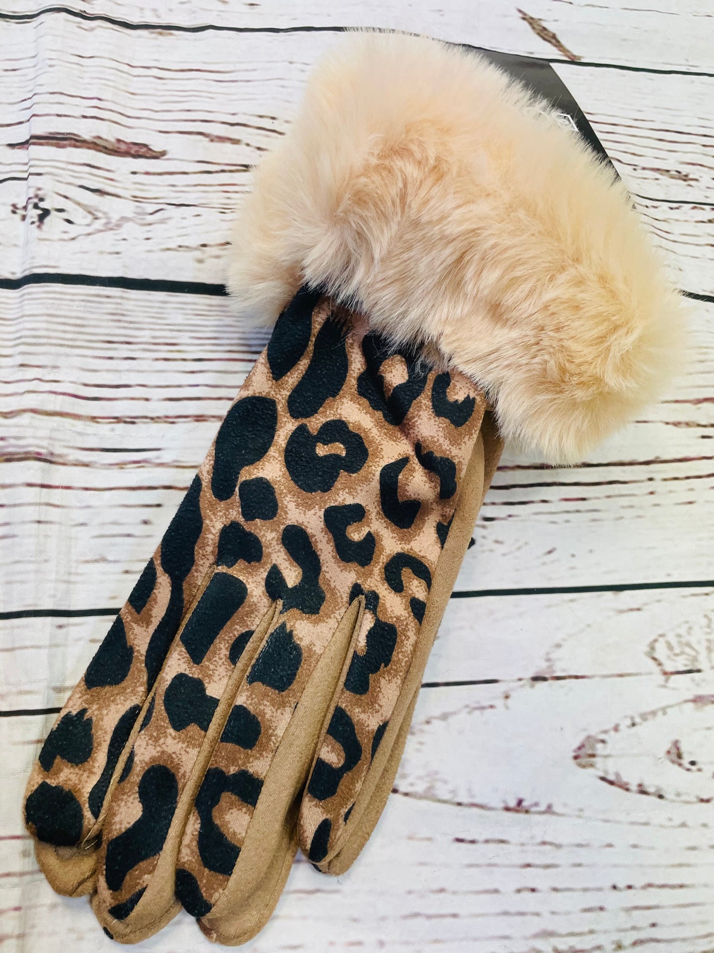BELLS leopard print gloves