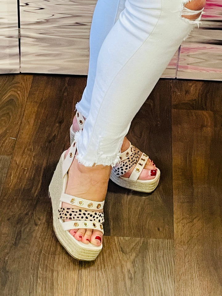 WEDGE HEEL SANDALS ( L1359 ) - 3 colours